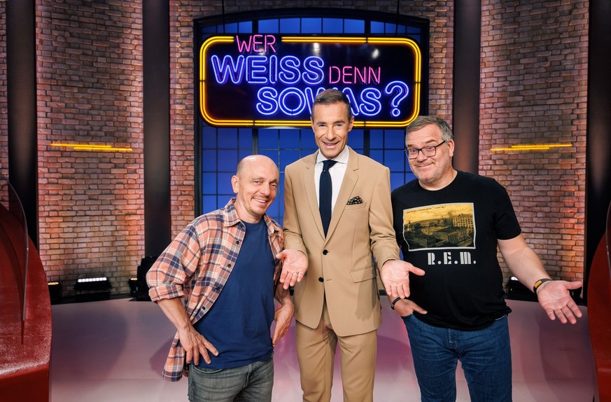 ARD WER WEISS DENN SOWAS? Das erfolgreiche Ratequiz kehrt zurück, ab (23.10.23) immer montags bis freitags um 18.00 Uhr im Ersten.
Die 10. Staffel der Vorabend-Quizshow „Wer weiß denn sowas?“ startet  ...