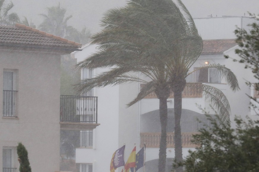 Spanien, Spain, Mallorca, balearen, Unwetter im Hafen von Port d