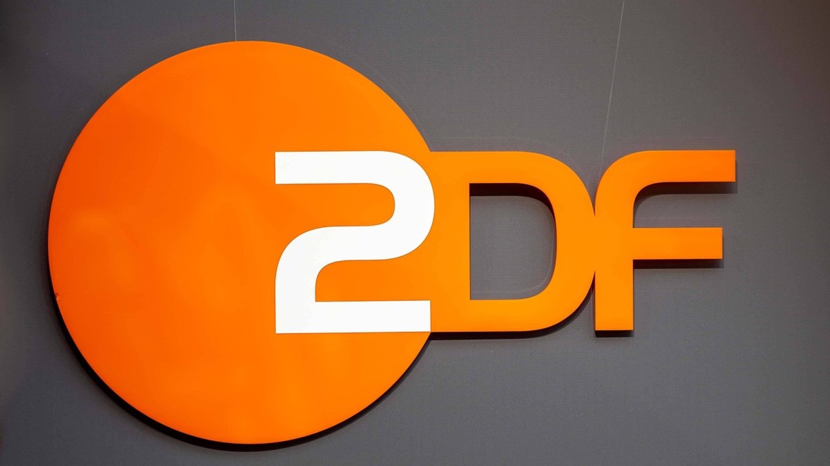 Berlin, Deutschland. 27. Mai 2024. ZDF-Logo auf der re:publica 2024 unter dem Motto Who cares in der Station Berlin beim Gleisdreieck. Berlin *** Berlin, Germany 27 May 2024 ZDF logo at re publica 202 ...
