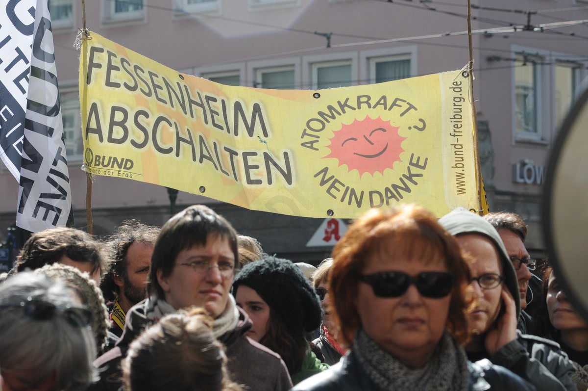 June 29, 2020
The 43-year-old Fessenheim nuclear reactor, France's oldest reactor to finally shut down tonight at 11.30 pm
Germany, Freiburg - March 10, 2012
Demonstration and human chain one ...
