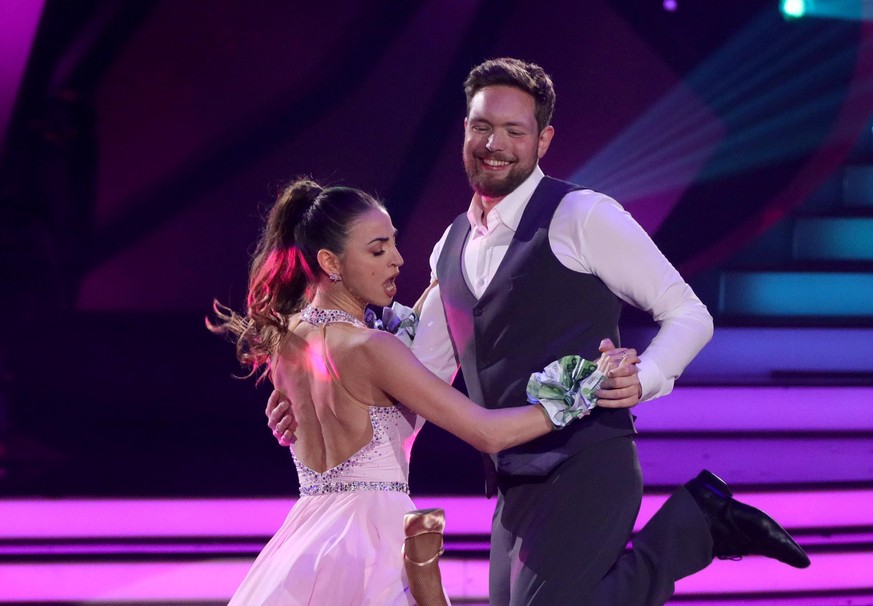 COLOGNE, GERMANY - FEBRUARY 25: Bastian Bielendorfer and Ekaterina Leonova perform on stage during the 1st show of the 15th season of the television competition show &quot;Let&#039;s Dance&quot; at MM ...