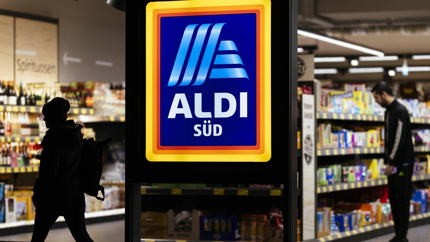 Eine Filiale von Aldi Süd auf der Luxemburger Straße. Köln, 04.04.2020 *** A branch of Aldi Süd on the Luxemburger Straße Cologne, 04 04 2020 Foto:xC.xHardtx/xFuturexImage