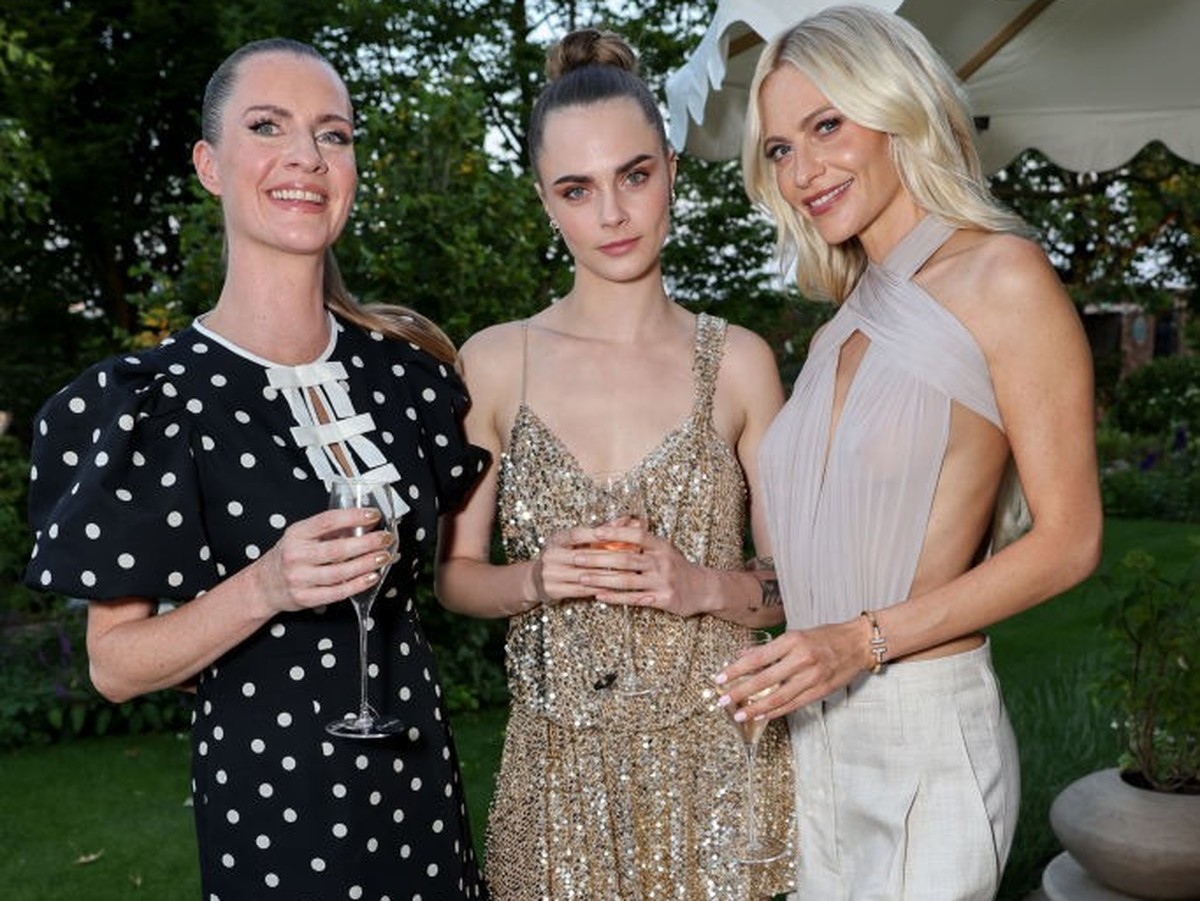 LONDON, ENGLAND - JUNE 25: (L to R) Chloe Delevingne, Cara Delevingne and Poppy Delevingne attend the launch of Della Vite Zero at The Roof Gardens on June 25, 2024 in London, England. (Photo by Dave  ...