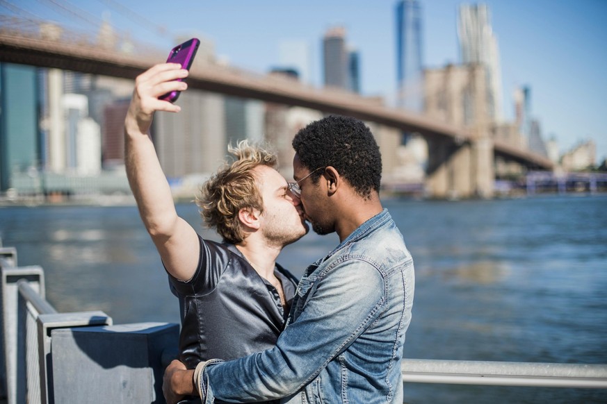 couple selfie love