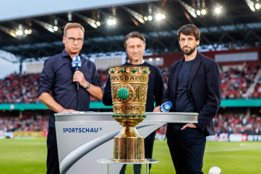 Cottbus, Deutschland, 12.08.2019, DFB Pokal, Runde 1, FC Energie Cottbus - FC Bayern Muenchen, Cheftrainer Niko Kovac (FCB) im Interview ( Cottbus Stadion der Freundschaft Brandenburg Germany eu-image ...