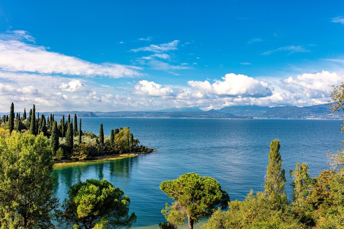 Der Gardasee ist eines der beliebtesten Gewässer in ganz Europa.