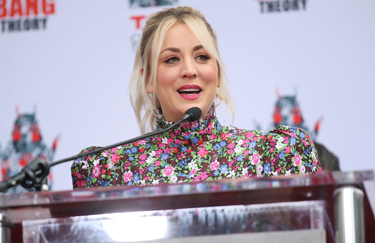 Actor Kaley Cuoco participates in the cement handprints ceremony for the cast of the television comedy "The Big Bang Theory" at the TCL Chinese Theatre IMAX in Hollywood, Los Angeles, Califo ...