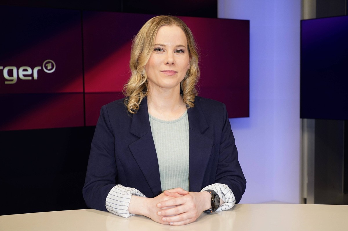 Julia Ruhs in der ARD-Talkshow maischberger im Studio Berlin Adlershof. Berlin, 13.05.2025 *** Julia Ruhs on the ARD talk show maischberger in Studio Berlin Adlershof Berlin, 13 05 2025 Foto:xT.xBarti ...