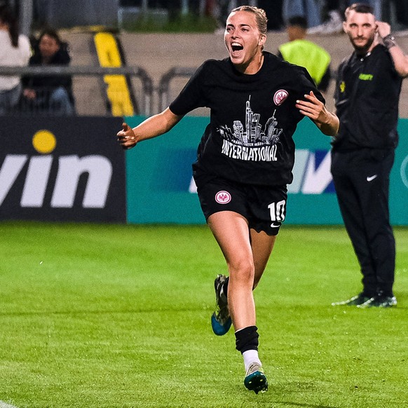 Laura Freigang Eintracht Frankfurt, 10 bejubelt den Sieg, GER, Eintracht Frankfurt vs. SC Freiburg, Fussball, Google Pixel Frauen Bundesliga, 21. Spieltag, Saison 2023/2024, 13.05.2024. DFB regulation ...