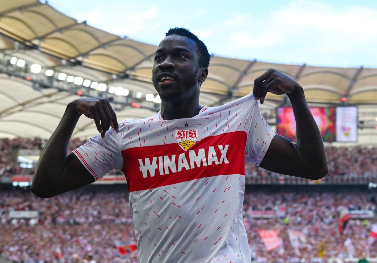 Germany, Stuttgart, 18.05.2024, MHP Arena, VfB Stuttgart vs Borussia Moenchengladbach - 1. Bundesliga, Silas Katompa Mvumpa VfB Stuttgart bejubelt sein Tor Stuttgart MHP Arena Baden-Wuerttemberg Germa ...