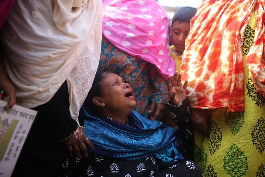 When the Rana Plaza building collapsed in 2013, over 1,100 people died and over 2,400 were injured.