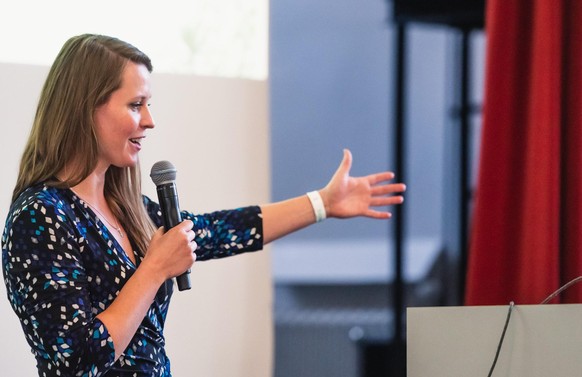 Katja Filipenko ist Mitgründerin des Start-ups Saatgutkonfetti. Ihr Ansatz: Konfetti werfen und der Umwelt Gutes tun.