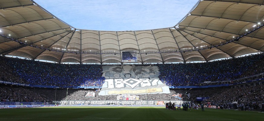 Choreographie der HSV fans DFL REGULATIONS PROHIBIT ANY USE OF PHOTOGRAPHS AS IMAGE SEQUENCES AND/OR QUASI-VIDEO. *** Choreography of HSV fans DFL REGULATIONS PROHIBIT ANY USE OF PHOTOGRAPH AS IMAGE S ...