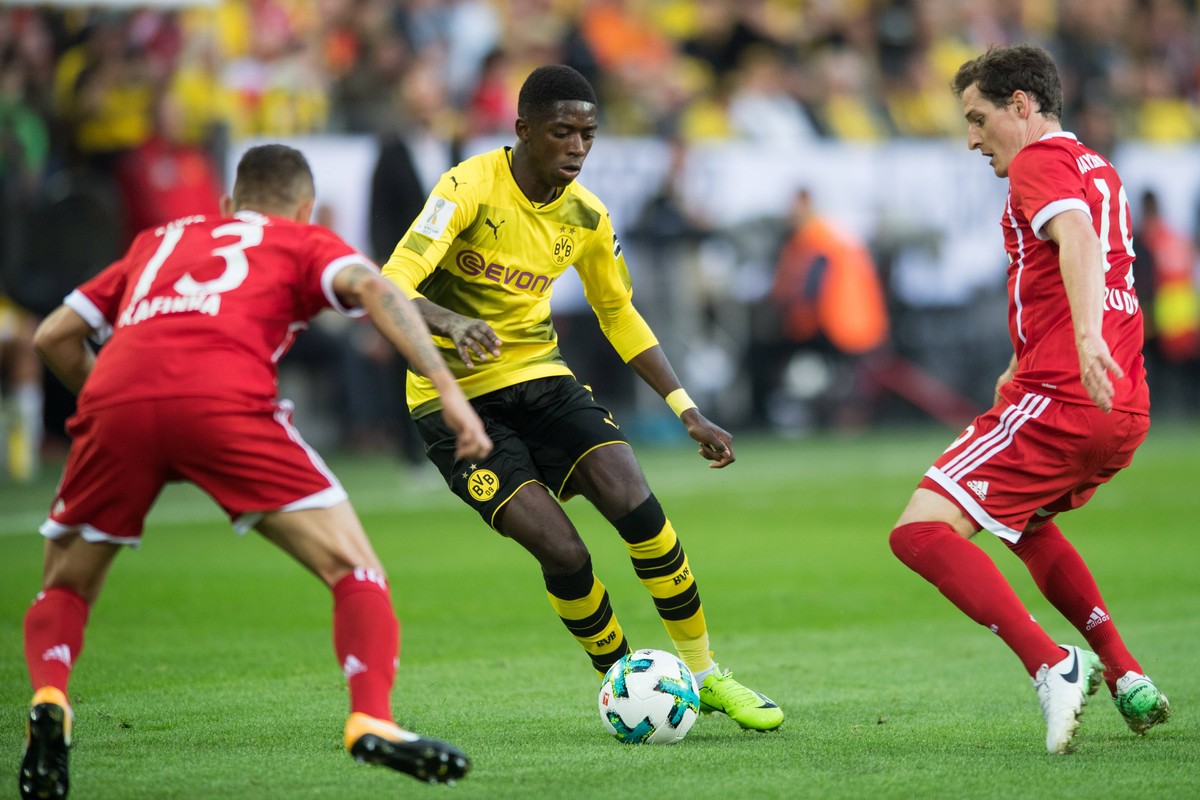 Die Gala-Auftritte von Dembélé im BVB-Trikot gegen den FC Bayern dürften Hoeneß und Co. noch im Kopf haben.
