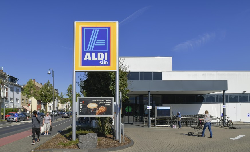 Aldi Süd irritiert in Bonn mit einem Werbebanner