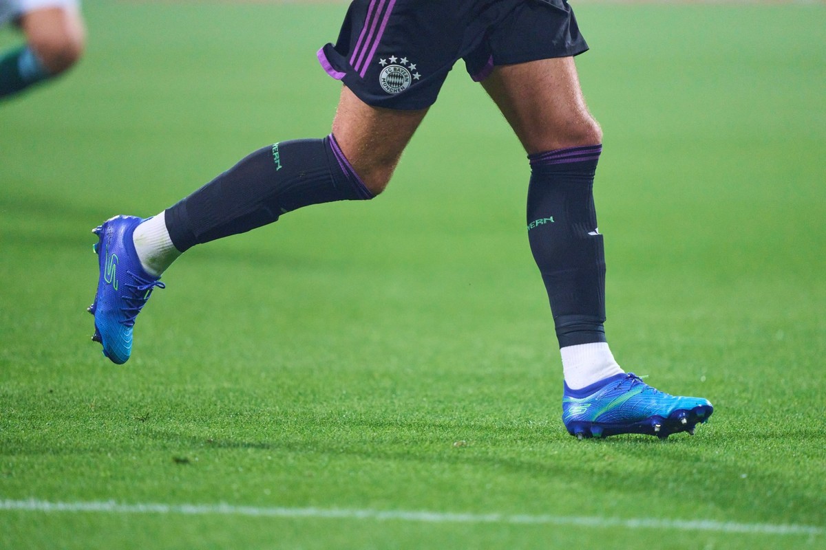 Die blauen Skechers-Schuhe von Harry Kane beim Spiel in Bremen.