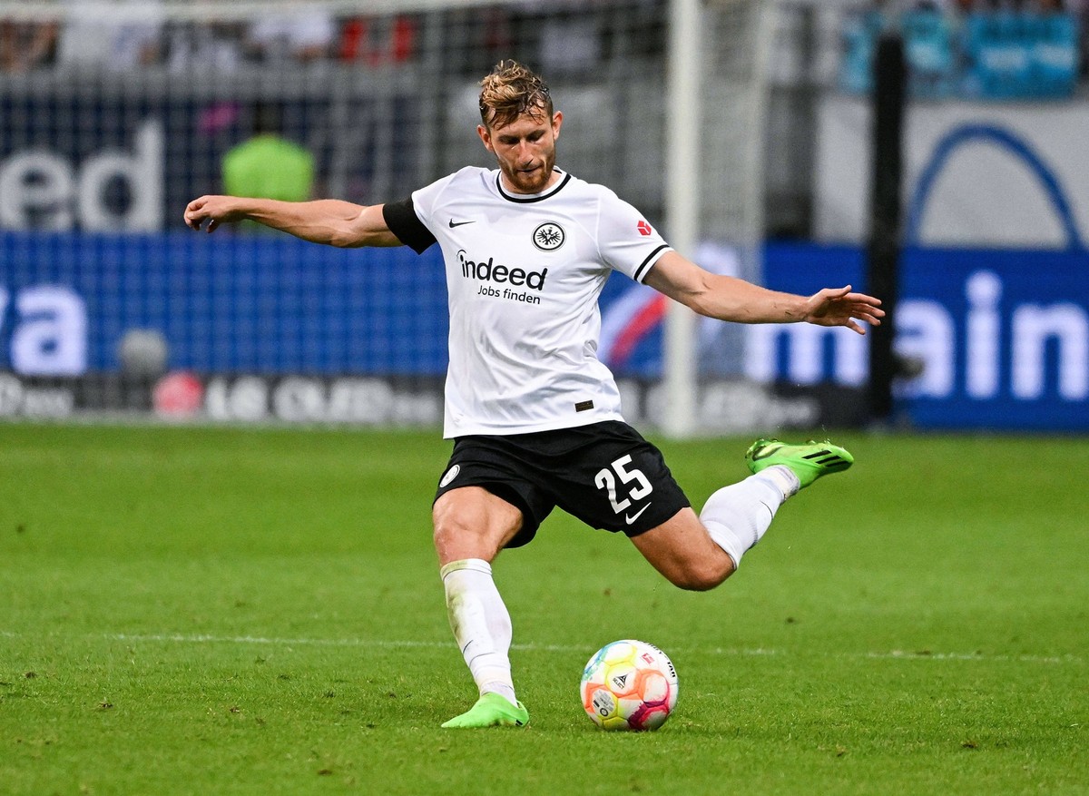 03.09.2022, xpsx, Fussball 1.Bundesliga, Eintracht Frankfurt - RB Leipzig v.l. Christopher Lenz Eintracht Frankfurt DFL/DFB REGULATIONS PROHIBIT ANY USE OF PHOTOGRAPHS as IMAGE SEQUENCES and/or QUASI- ...