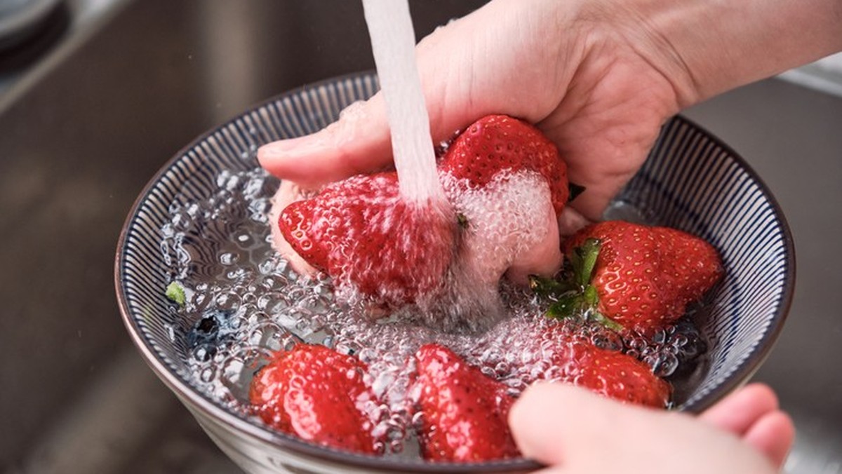 Erdbeeren waschen So machst du es mit drei einfachen Tricks richtig