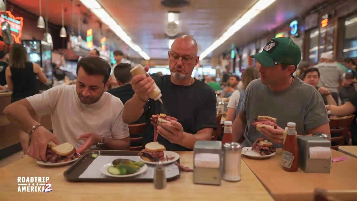Titel: Roadtrip Amerika;
Staffel: 2;
Folge: 1;
Person: Ali Güngörmüş; Frank Rosin; Alexander Kumptner;
Copyright: Kabel Eins;
Fotograf: Kabel Eins;
Dateiname: 2883517.jpg;
Rechtehinweis: Dieses Bild d ...