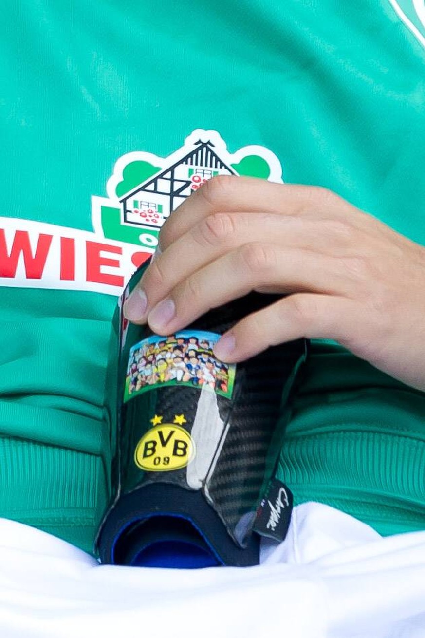 Sport Bilder des Tages Bremen, Germany 16.09.2018, 1. Bundesliga, 3. Spieltag, SV Werder Bremen vs. 1. FC Nuernberg, Nuri Sahin (SVW) mit BVB, Dortmund Stutzen ( DeFodi053 *** Bremen Germany 16 09 201 ...