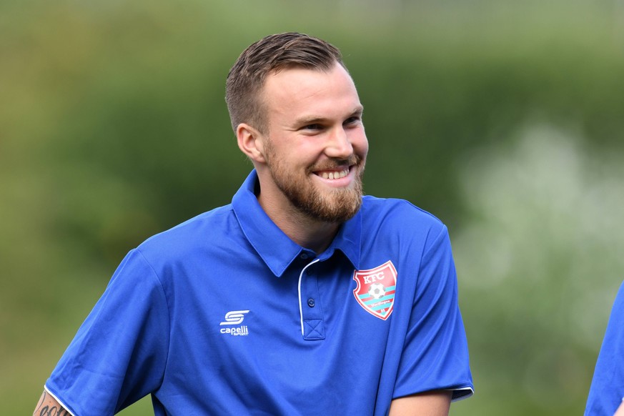 Kevin Grosskreutz ( KFC Uerdingen ) lacht / gut gelaunt. 12.07.2018 --- Fussball --- Testspiel --- KFC Uerdingen vs FSV Mainz 05 12.07.2018 --- Fussball --- Testspiel --- KFC Uerdingen vs FSV Mainz 05 ...