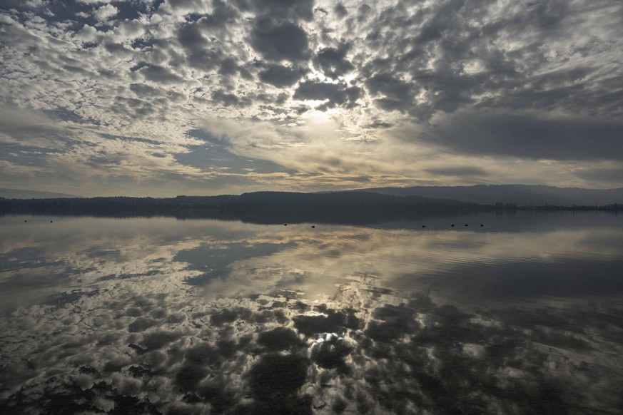 Bodensee-Wolken-Panorama im Winter – eine Schifffahrt soll hier künftig klimaneutral möglich sein.