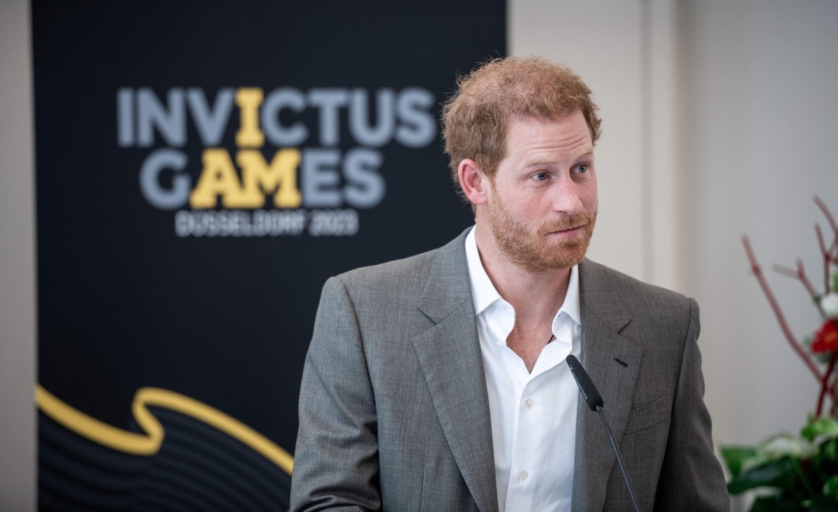 06.09.2022, Nordrhein-Westfalen, Düsseldorf: Prinz Harry, der Herzog von Sussex, steht im Rathaus in Düsseldorf und hält eine Rede. Der Prinz und seine Frau kommen nach Düsseldorf, um für die «Invictu ...