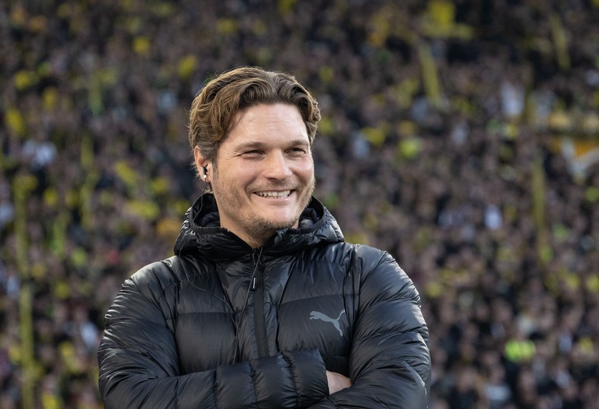 ARCHIV - 18.03.2023, Nordrhein-Westfalen, Dortmund: Fu�ball: Bundesliga, Borussia Dortmund - 1. FC K�ln, 25. Spieltag, Signal Iduna Park. Dortmunds Trainer Edin Terzic lacht vor dem Spiel. Terzic �u�e ...