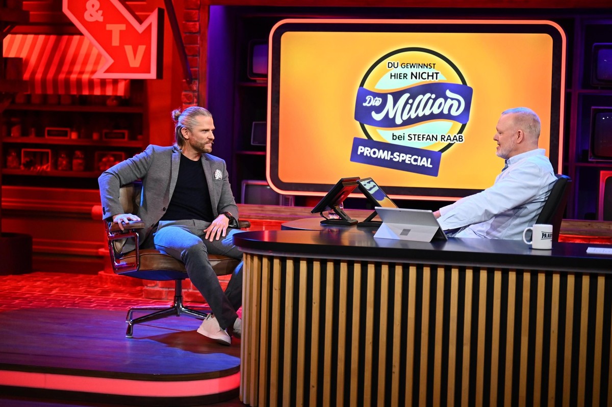 Diese Promis treten beim &quot;Du gewinnst hier nicht die Million bei Stefan Raab - Promi Special&quot; an: V.l.: Paul Janke, Larissa Marolt, Joey Kelly, Mimi Kraus und Luca Hänni

+++ Die Verwendung  ...