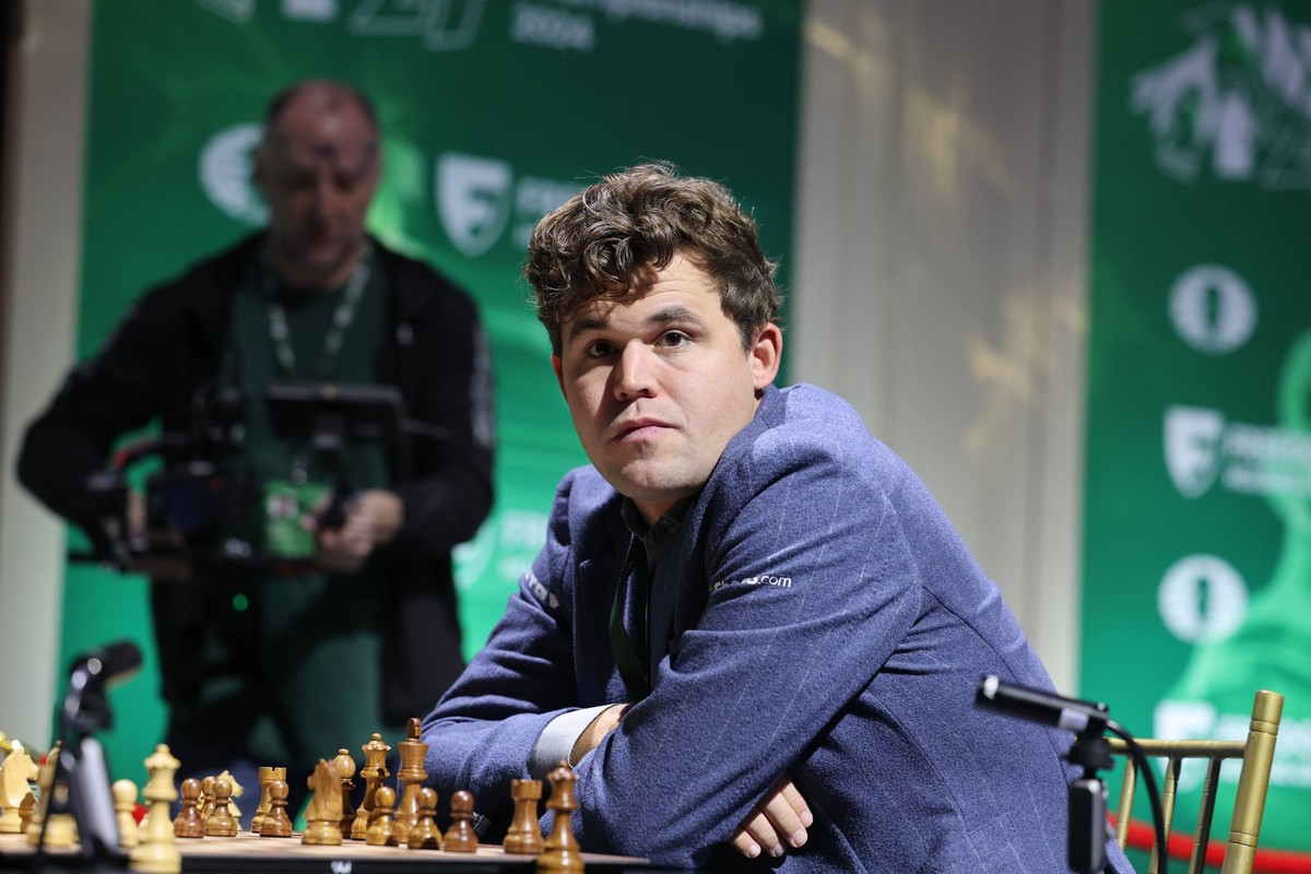 FIDE World Rapid &amp; Blitz championship Ney York : 2024 FIDE World Rapid Chess Championship started today in Wall st, New York., Carlsen, Liang Awonder, Arun Erigaisi, Praggnannandhaa,Koneru Hampi,  ...
