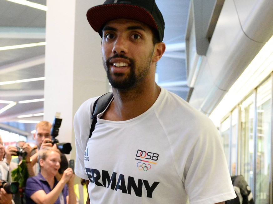 Patrick Dogue tritt für Deutschland im Pentathlon an: Im Modernen Fünfkampf schießt, schwimmt, läuft, reitet und fechtet man gegeneinander.