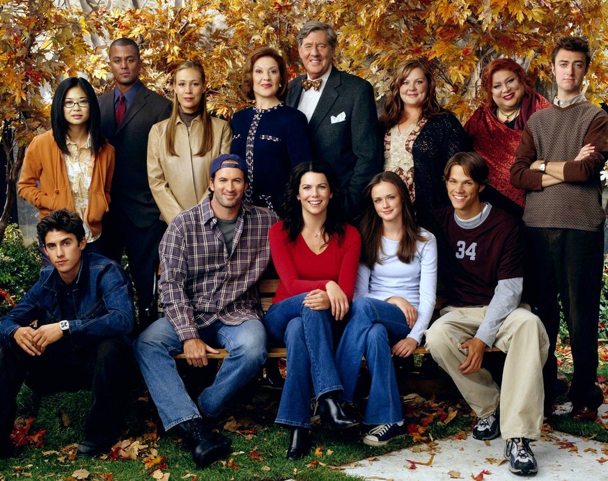 Keiko Agena, Yanic Truesdale, Liza Weil, Kelly Bishop, Edward Herrmann, Melissa Mccarthy, Liz Torres, Sean Gunn, Milo Ventimiglia, Scott Patterson, Lauren Graham, Alexis Bledel &amp; Jared Padalecki C ...