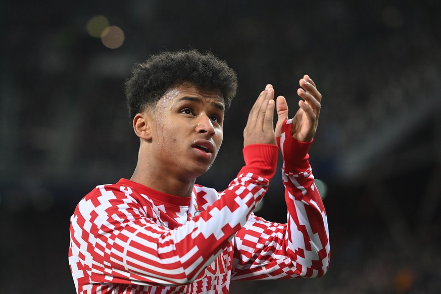 Karim ADEYEMI (Salzburg), klatscht Applaus, Aktion,Einzelbild,angeschnittenes Einzelmotiv,Portraet,Portrait,Porträt. Fussball Champions League/ Achtelfinale RB Salzburg - FC Bayern Muenchen 1-1, am 16 ...