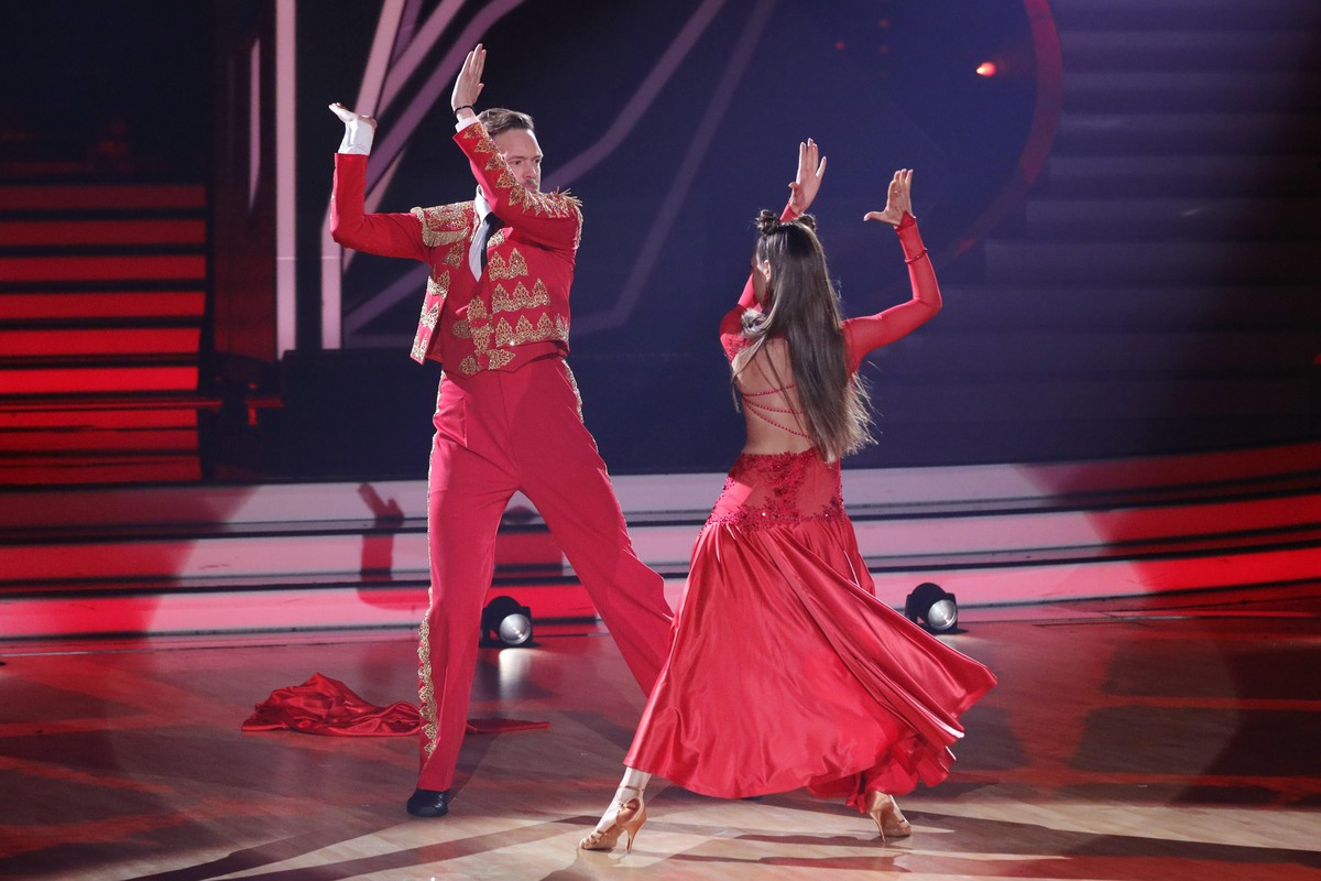 COLOGNE, GERMANY - APRIL 22: Bastian Bielendorfer and Ekaterina Leonova perform on stage during the 8th show of the 15th season of the television competition show &quot;Let&#039;s Dance&quot; at MMC S ...