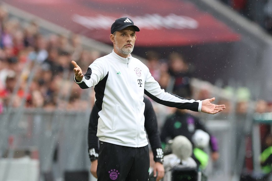 Chef-Trainer Thomas Tuchel FC Bayern Muenchen, FC Bayern Muenchen vs. FC Augsburg, Fussball, 1. Bundesliga, 2. Spieltag, 27.08.2023 DFB regulations prohibit any use of photographs as image sequences a ...