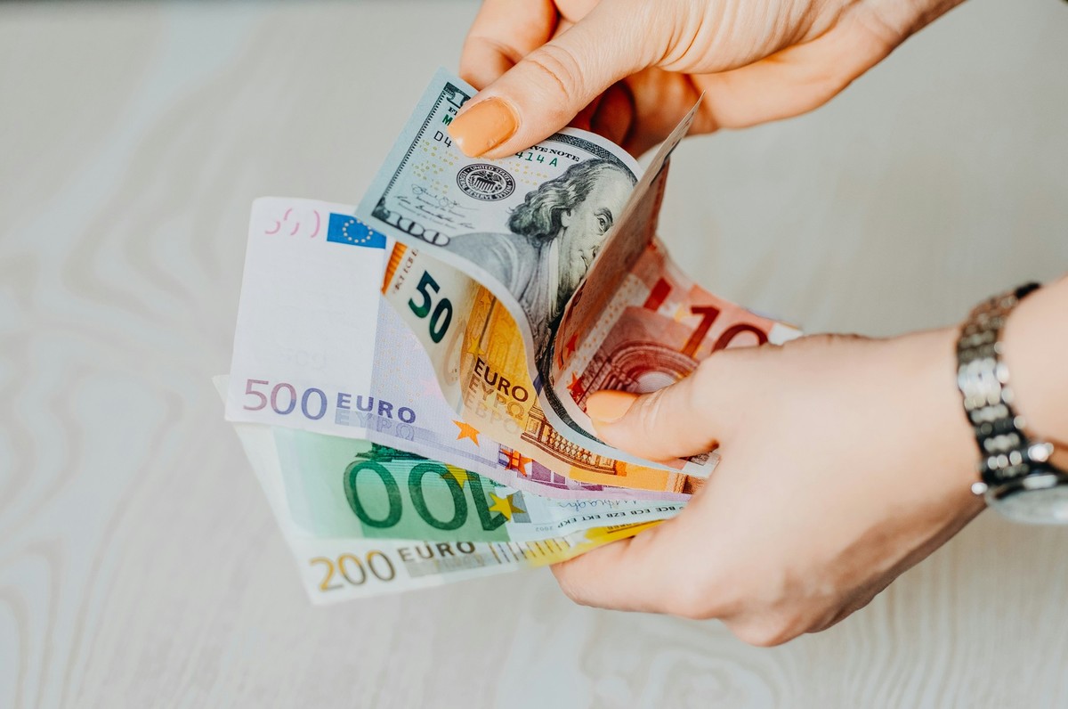 Laut Bundesbank ist in Deutschland immer noch viel Falschgeld im Umlauf.