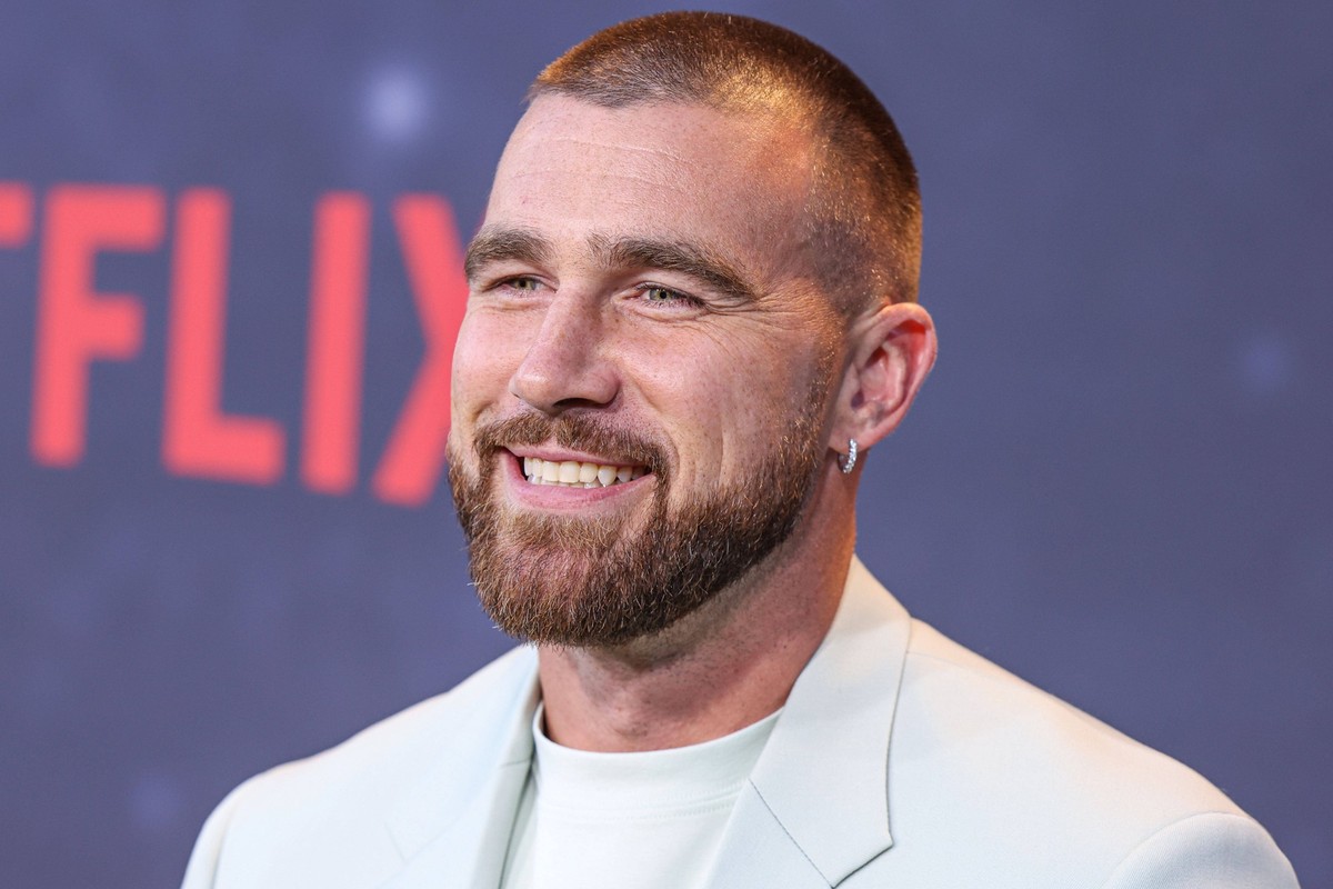 Los Angeles Premiere Of Netflix s Quarterback Season 1 American football tight end for the Kansas City Chiefs of the National Football League Travis Kelce arrives at the Los Angeles Premiere Of Netfli ...