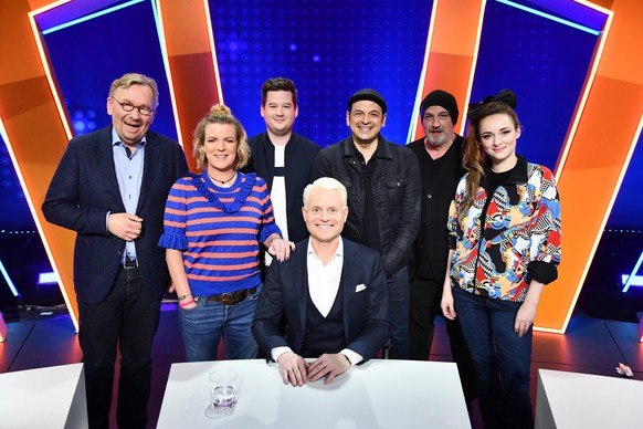 Bernd Stelter, Mirja Boes, Chris Tall, Guido Cantz, Kaya Yanar, Torsten Sträter, Larissa Rieß sind bei "7 Tage, 7 Köpfe" dabei.