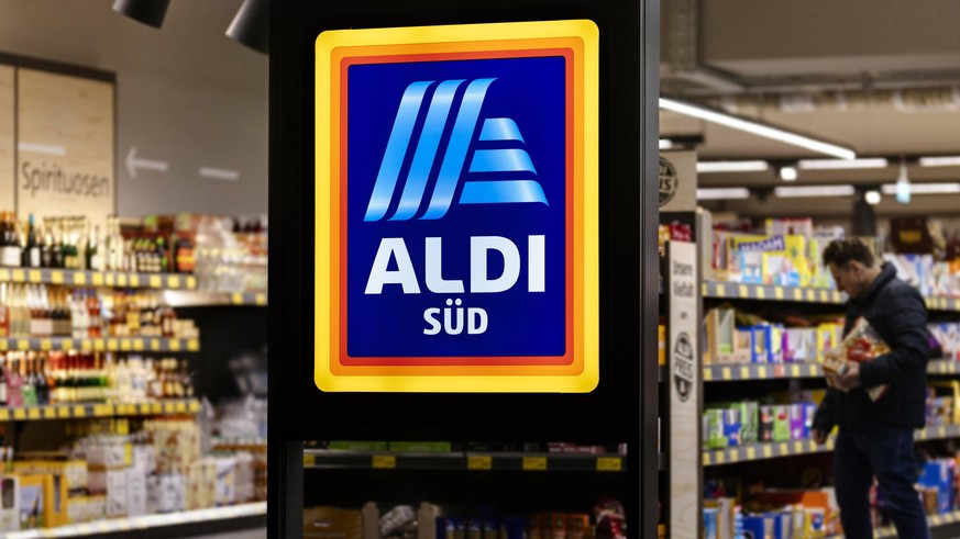 Eine Filiale von Aldi Süd auf der Luxemburger Straße. Köln, 04.04.2020 *** A branch of Aldi Süd on the Luxemburger Straße Cologne, 04 04 2020 Foto:xC.xHardtx/xFuturexImage