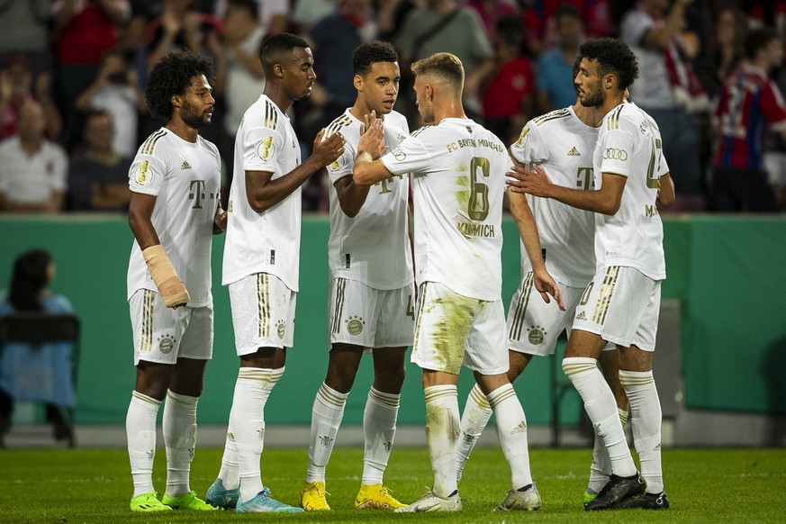 GER, DFB Pokal, 1. Hauptrunde, Viktoria Köln vs FC Bayern München / 31.08.2022, RheinEnergieSTADION, GER, DFB Pokal, 1. Hauptrunde, Viktoria Köln vs FC Bayern München im Bild Jubel, Torjubel um Torsch ...