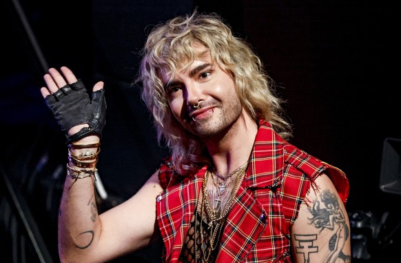 24.09.2022, Hamburg: Designer, Musiker und Buchautor Bill Kaulitz steht bei der Verleihung des Anchor Award 2022 im Rahmen des Reeperbahn-Festivals auf der Bühne. Beim Reeperbahn-Festival handelt es s ...