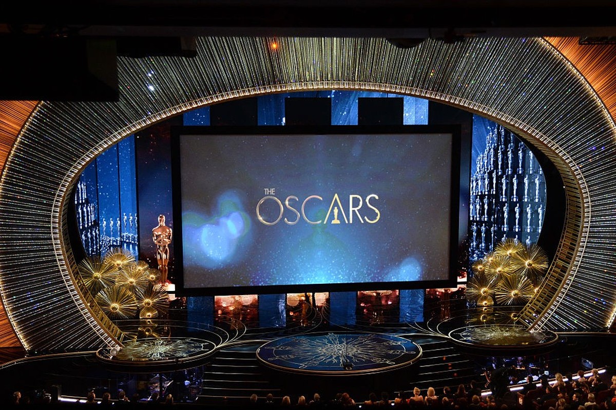 HOLLYWOOD, CA - FEBRUARY 28: View of the stage during the 88th Annual Academy Awards at the Dolby Theatre on February 28, 2016 in Hollywood, California. (Photo by Kevin Winter/Getty Images)