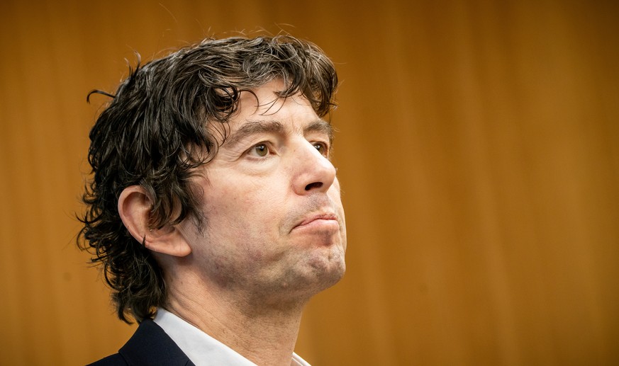 Virologist Christian Drosten, from Berlin&#039;s Charite hospital attends a news conference on the spread of coronavirus disease (COVID-19) in Berlin, Germany, March 26, 2020. Michael Kappeler/Pool vi ...