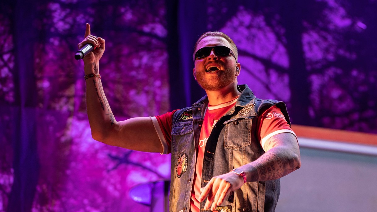 Finch greift bei Konzert durch: Fan fliegt nach Grapsch-Attacke raus