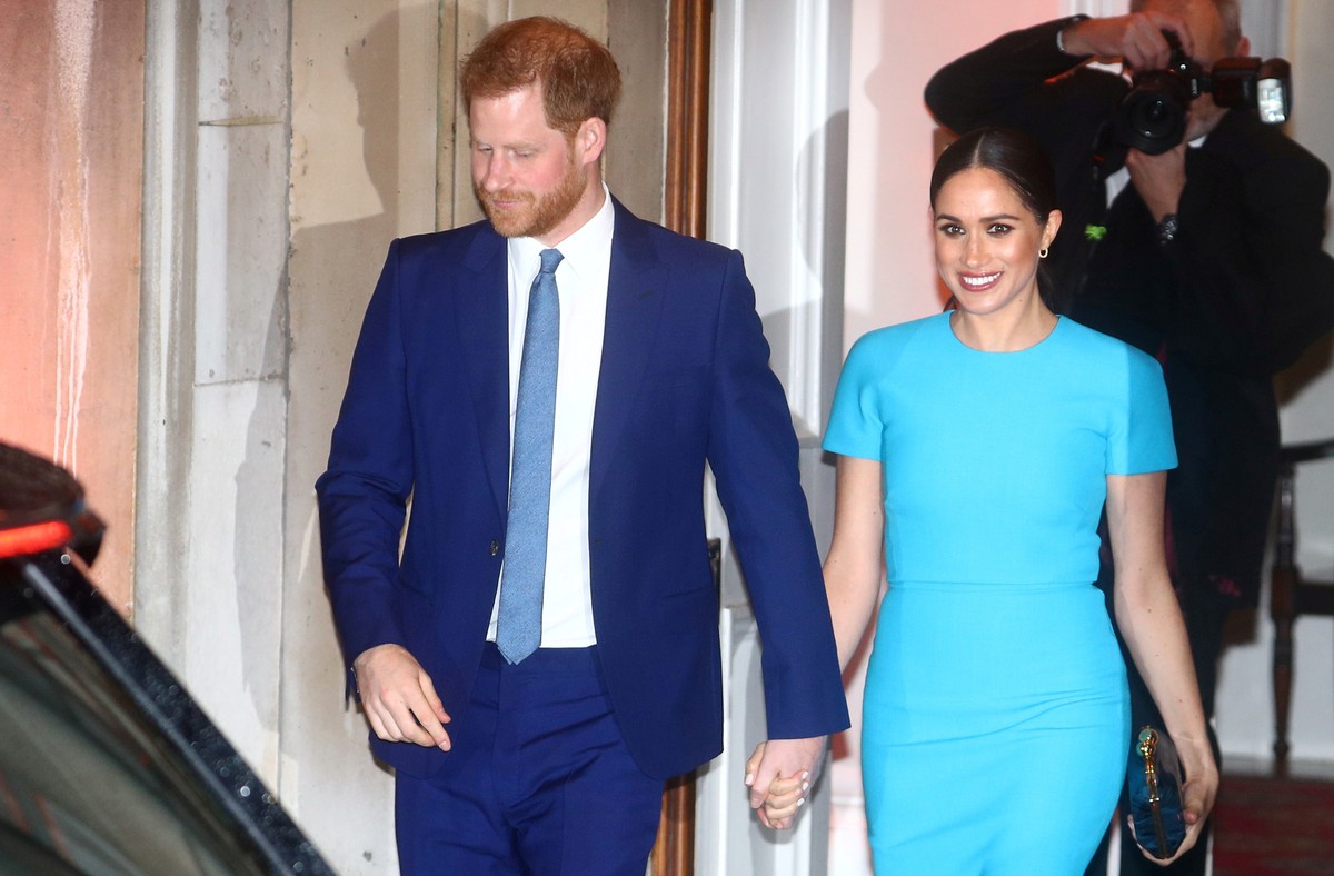 FILE PHOTO: Britain's Prince Harry and his wife, Meghan, Duchess of Sussex, leave after attending the Endeavour Fund Awards in London, Britain March 5, 2020. REUTERS/Hannah McKay/File Photo