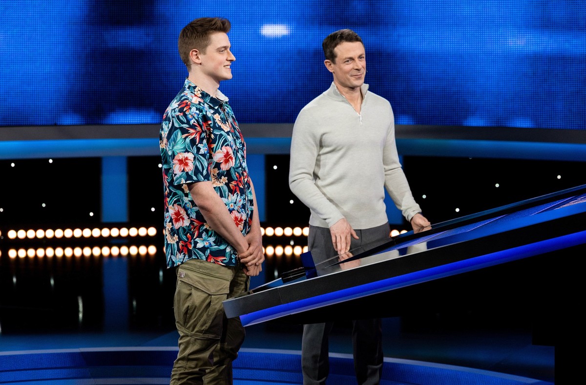ARD GEFRAGT - GEJAGT FOLGE 757, &quot;Alexander Bommes präsentiert beliebtes Quizformat&quot;, am Donnerstag (30.05.24) um 18:00 Uhr im ERSTEN.
Moderator Alexander Bommes (r.) mit dem Kandidaten Elias ...