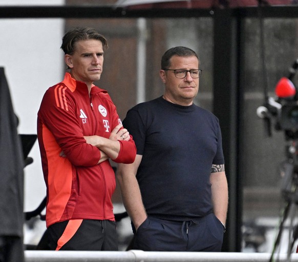 22.07.2024, Fussball 1. Bundesliga 2024/2025, Trainingslager FC Bayern M�nchen in Rottach-Egern am Tegernsee am Sportplatz Birkenmoos, v.l. Sportdirektor Christoph Freund Bayern M�nchen und Manager Ma ...