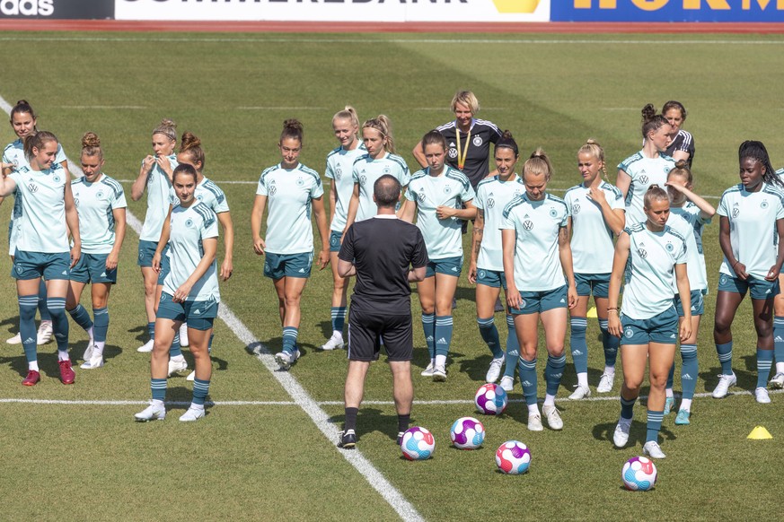 Reportage 16.06.2022 DFB Frauen Nationalmannschaft im Trainingslager bei adidas in Herzogenaurach. Die Frauen laden die Presse zum Media-Day ein Die