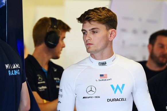 Formula 1 2022: Mexico City GP AUTODROMO HERMANOS RODRIGUEZ, MEXICO - OCTOBER 28: Logan Sargeant, Williams Racing, in the garage during the Mexico City GP at Autodromo Hermanos Rodriguez on Friday Oct ...