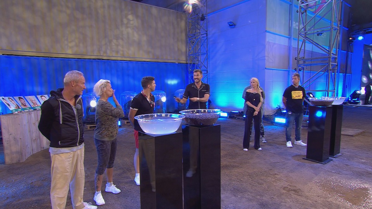 Titel: Promi Big Brother;
Copyright: SAT.1; Motiv: Live Duell Coffee to got.
Bildredakteur: Susi Lindlbauer;
Rechtehinweis: Dieses Bild darf bis eine Woche nach Ausstrahlung honorarfrei fuer redakt ...